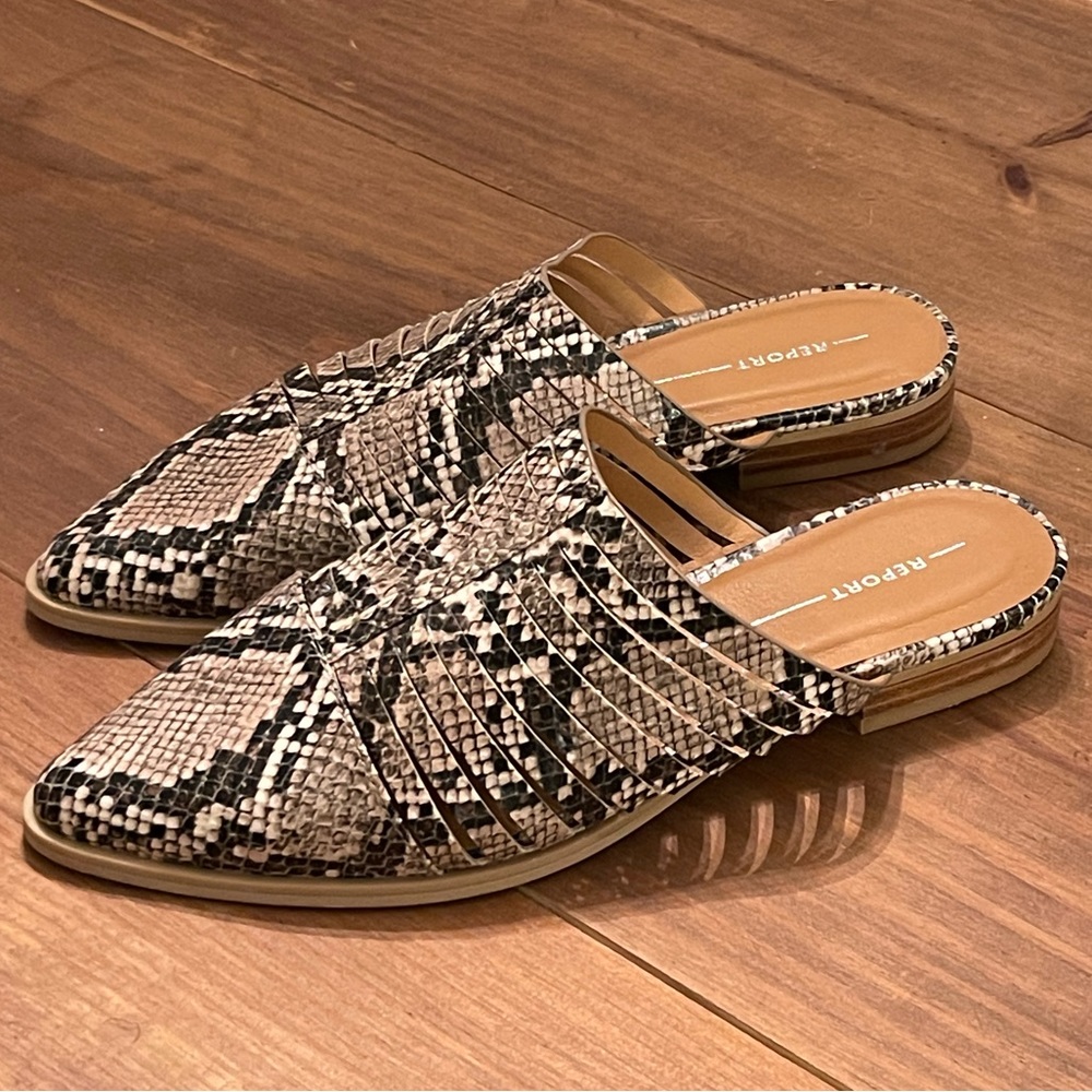 Snake print mule